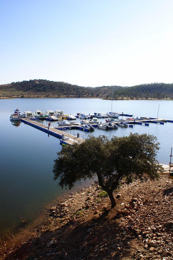 Отель Amieira Marina Портел Экстерьер фото