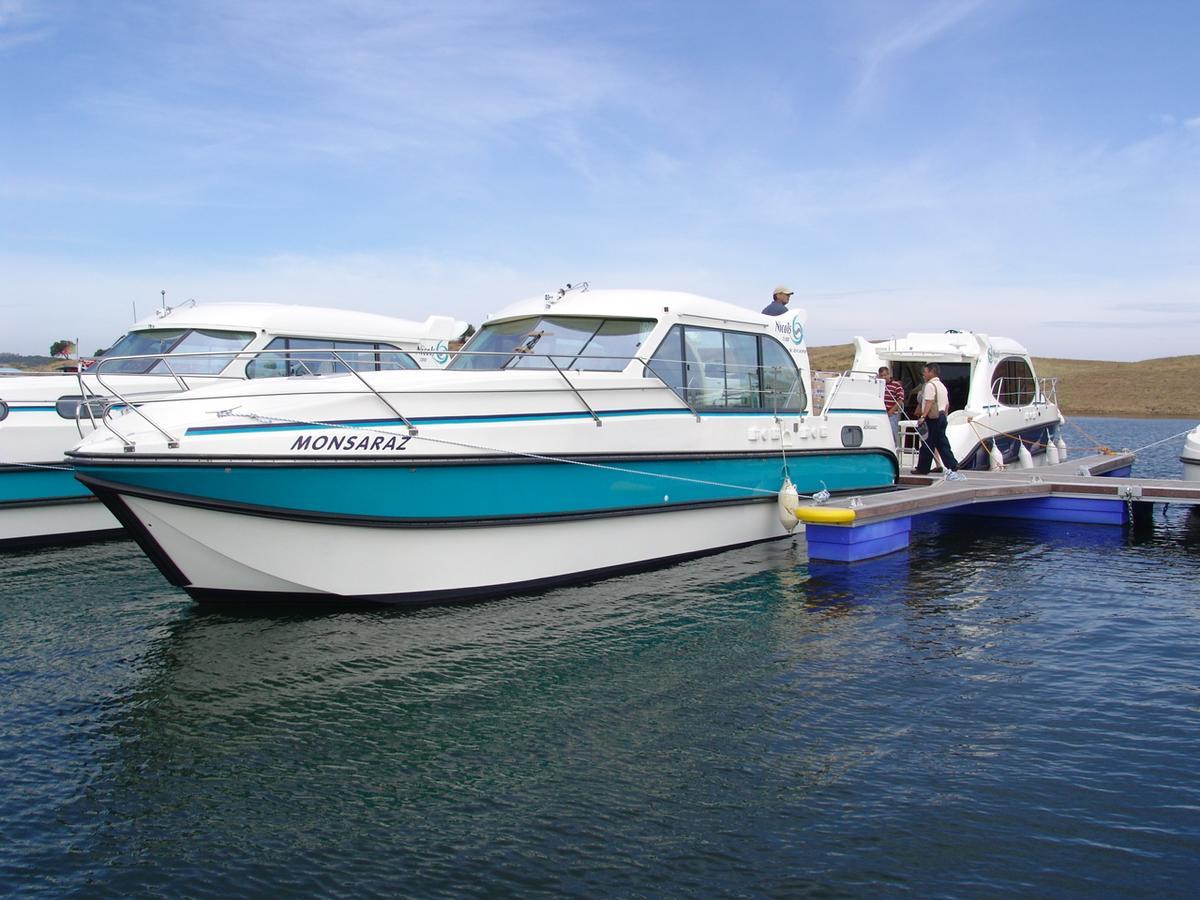 Отель Amieira Marina Портел Номер фото